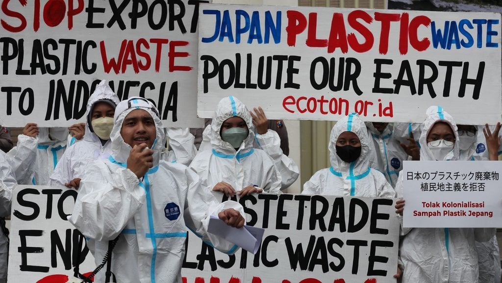 Aksi lingkungan di Konsulat Jenderal Jepang