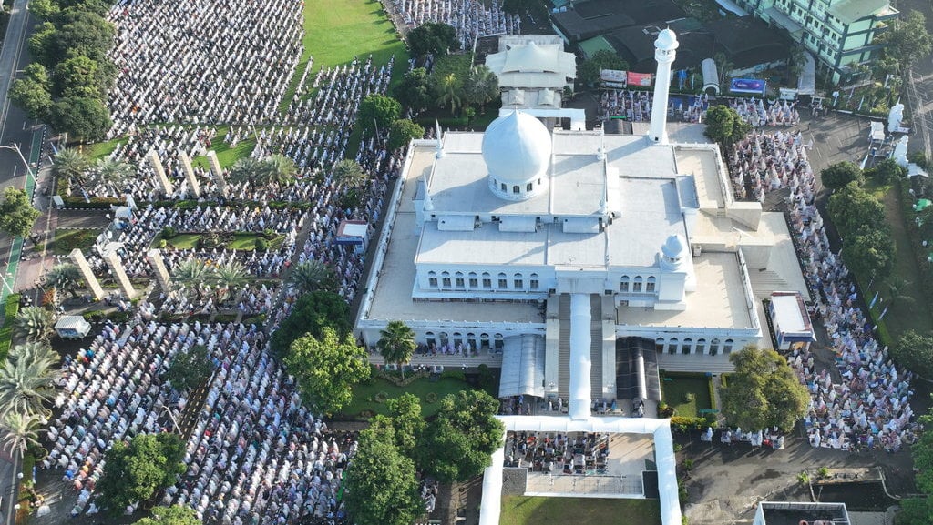 Shalat Id Masjid Agung Al-Azhar