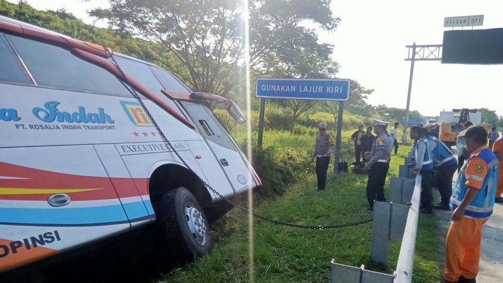 Kecelakaan Tol Batang Semarang
