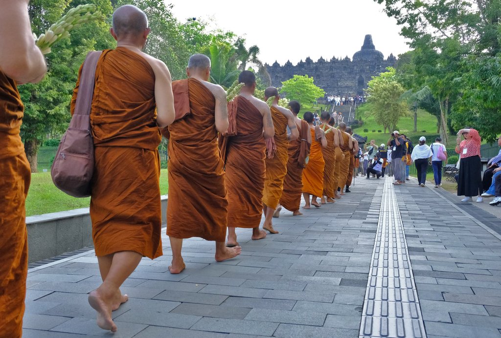 Bhikkhu Thudong tiba di Borobudur