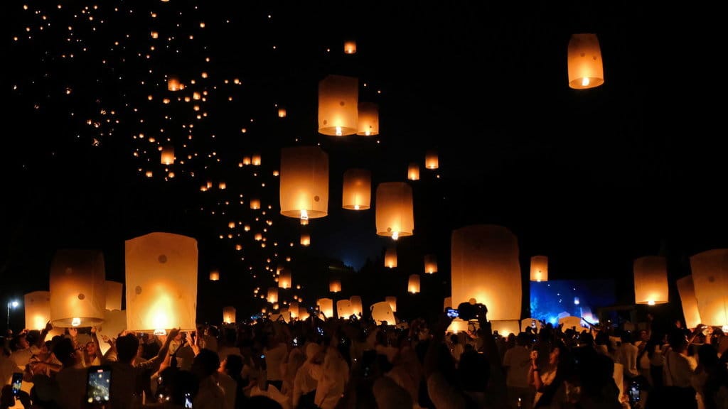 Festival lampion Waisak 2568 BE/2024 di Borobudur