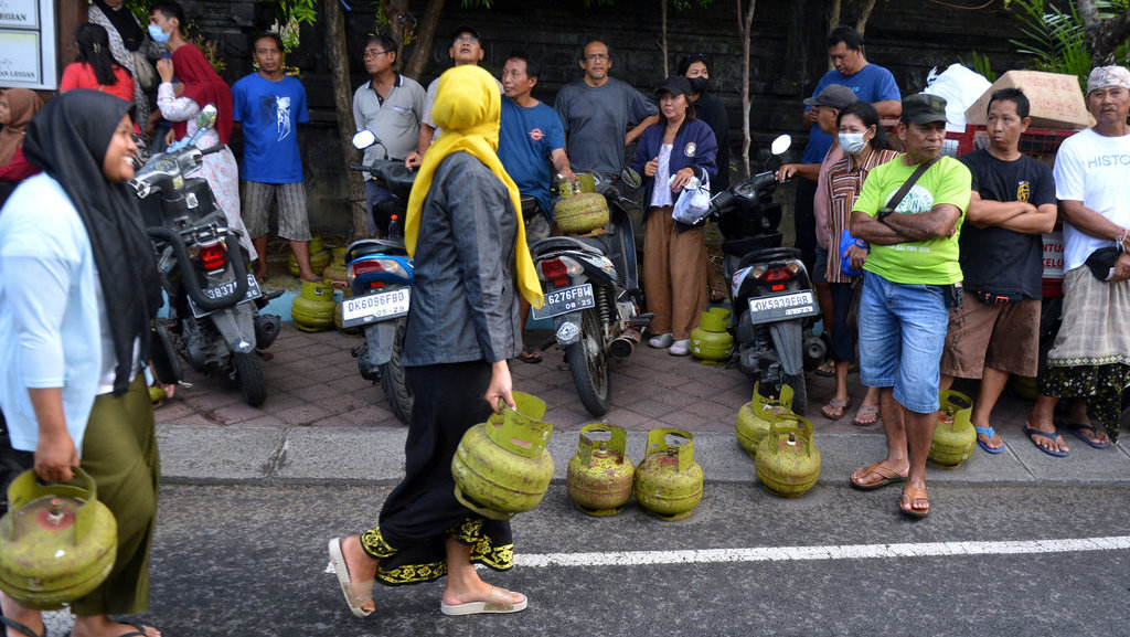 Operasi pasar elpiji 3 Kg