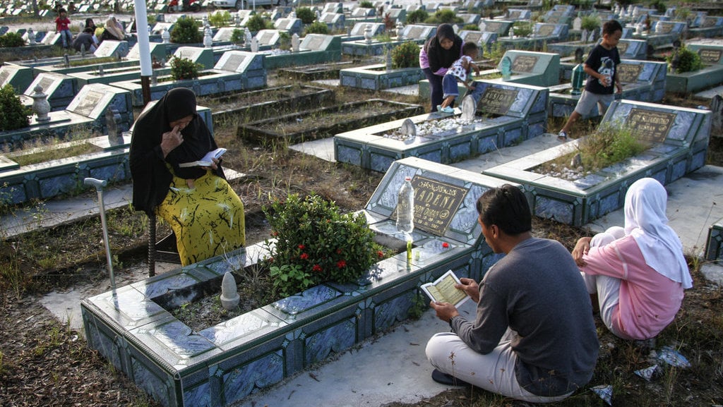 Tradisi ziarah kubur jelang Idul Adha di Palangka Raya