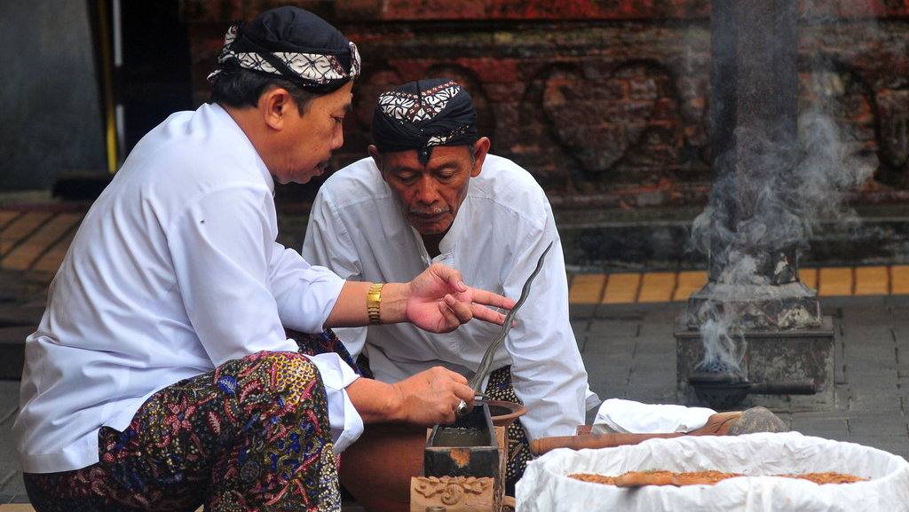 Penjamasan pusaka Sunan Kudus