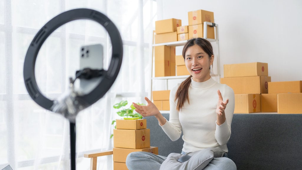 Ilustrasi Host Live Streaming