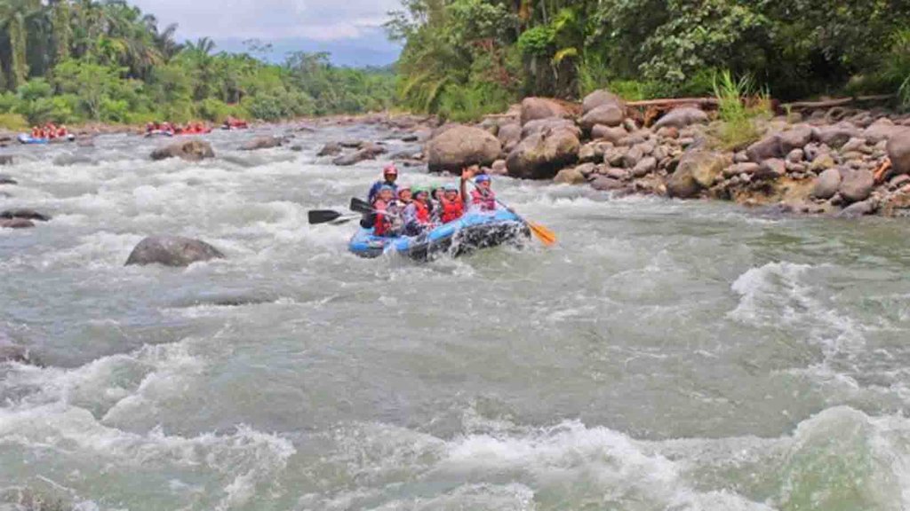 Arung Jeram Sungai Bingei