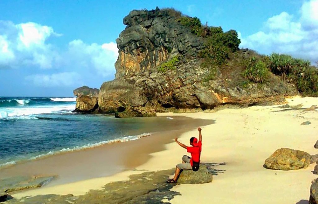 Pantai Sruni