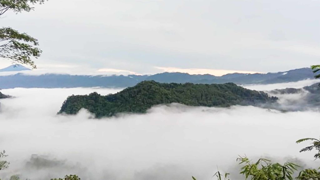 Puncak Bangku Rancah