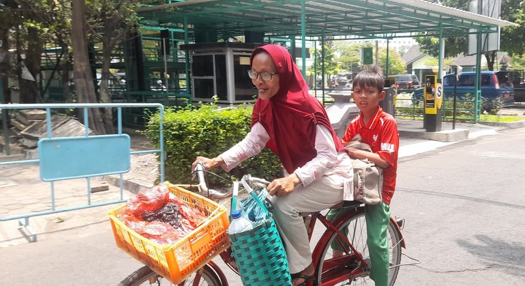 kebersamaan ibu dan anak