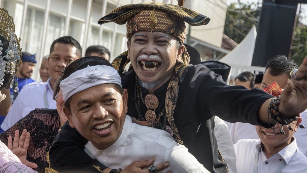 Dedi Mulyadi-Erwan Setiawan mendaftar ke KPU Jawa Barat