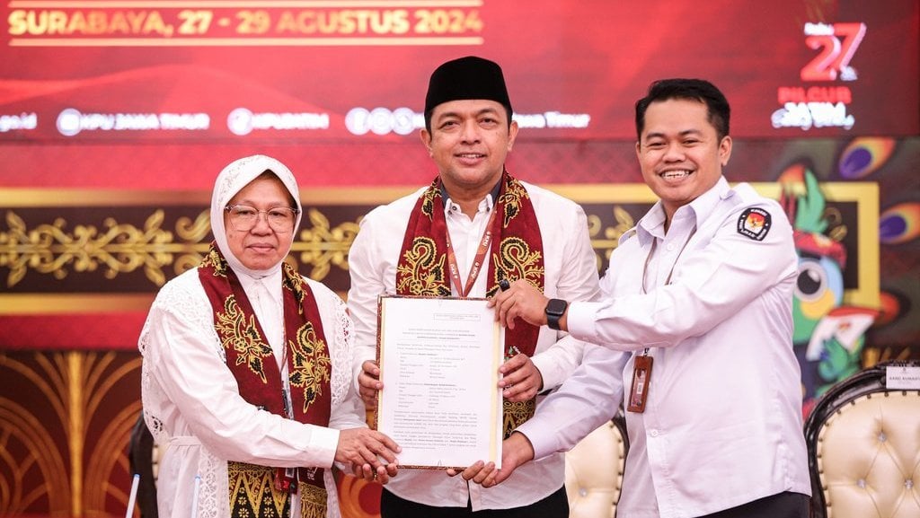 Risma-Gus Han daftar Pilgub Jawa Timur