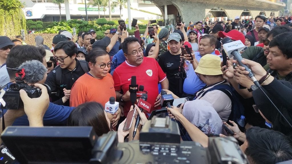 Pramono Anung dan Rano Karno di CFD Bunderan HI