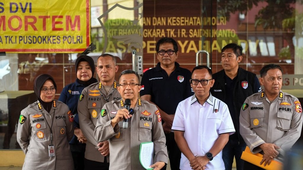 Pusdokkes Polri masih lakukan identifikasi tujuh jenazah di Kali Bekasi