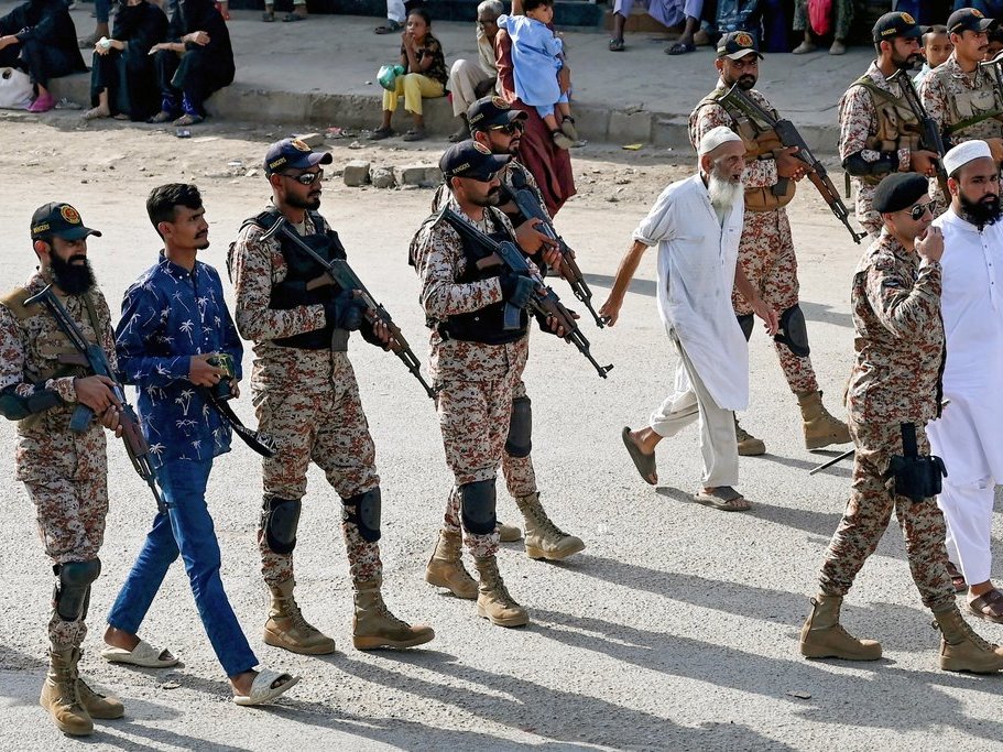 Personil paramiliter pakistan