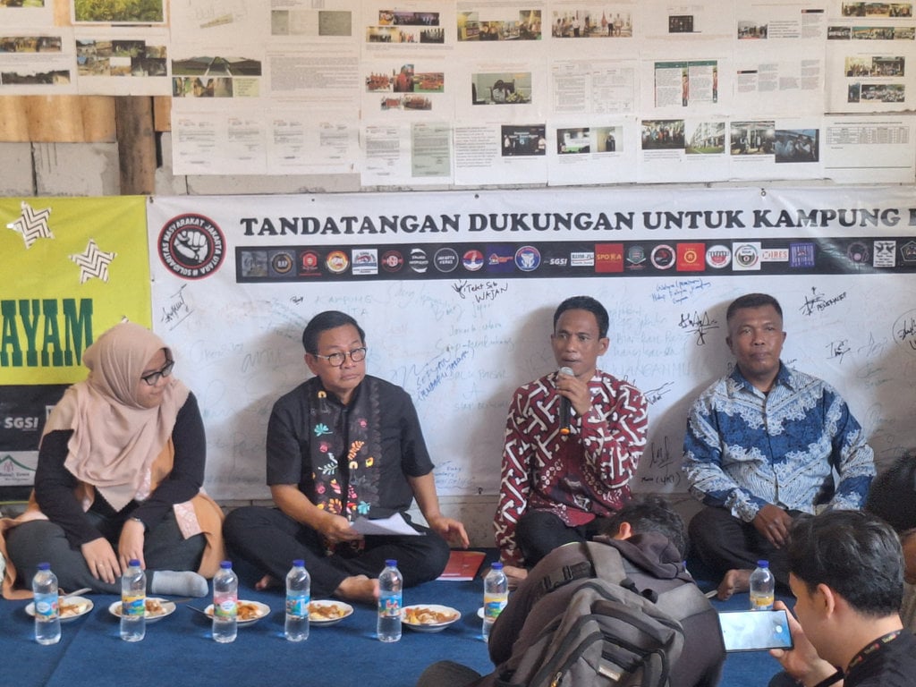 Pramono Anung saat menemui warga Kampung Bayam