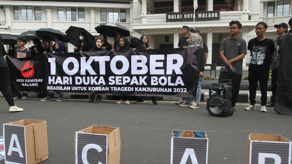 Aksi kamisan memperingati dua tahun tragedi kanjuruhan