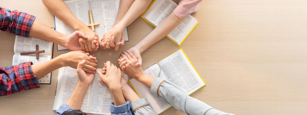 berdoa agama kristen