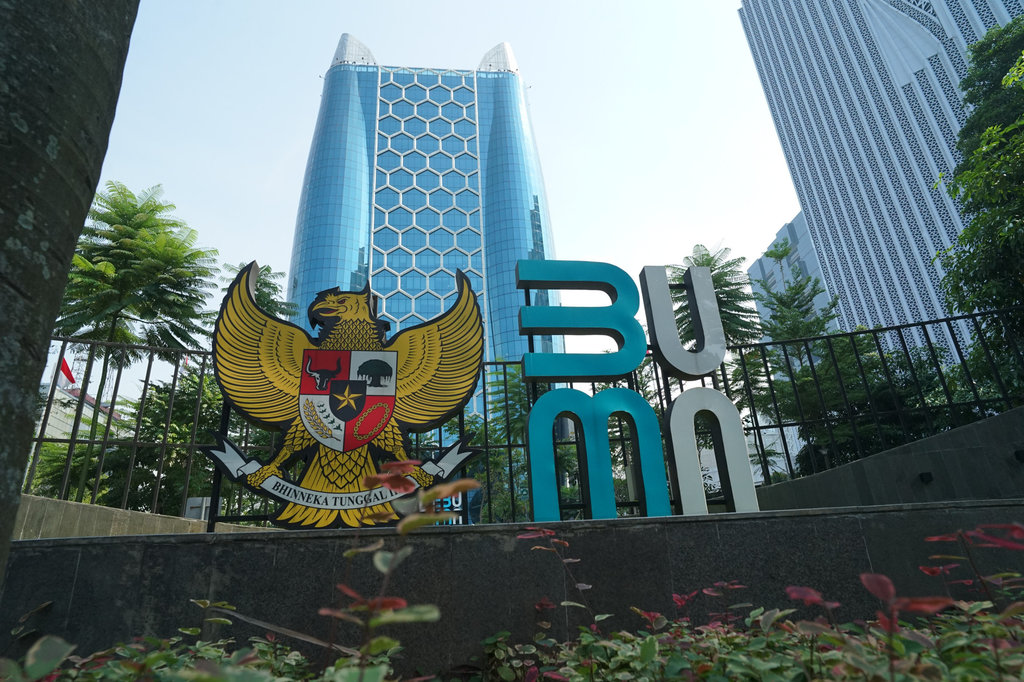 Sebutkan contoh dari BUMN