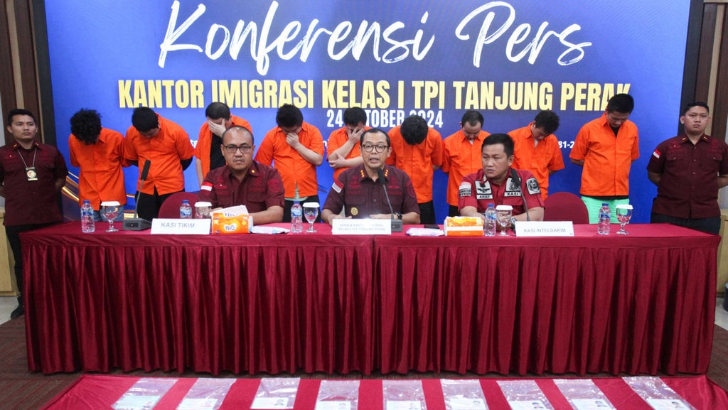 Rilis pendeportasian WNA terduga pelaku penipuan daring 