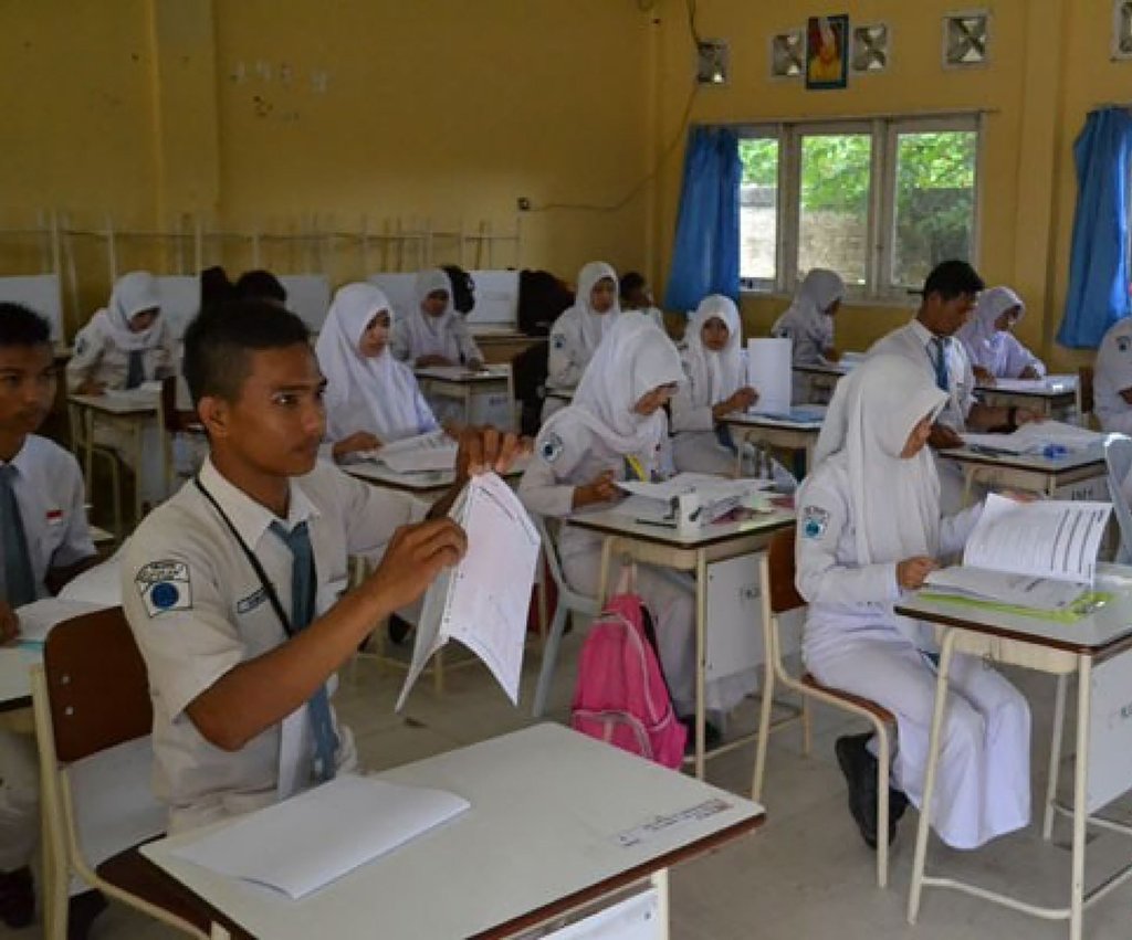 Ilustrasi ujian tulis SMA. (ANTARA FOTO/M Rusman) Ilustrasi ujian tulis SMA