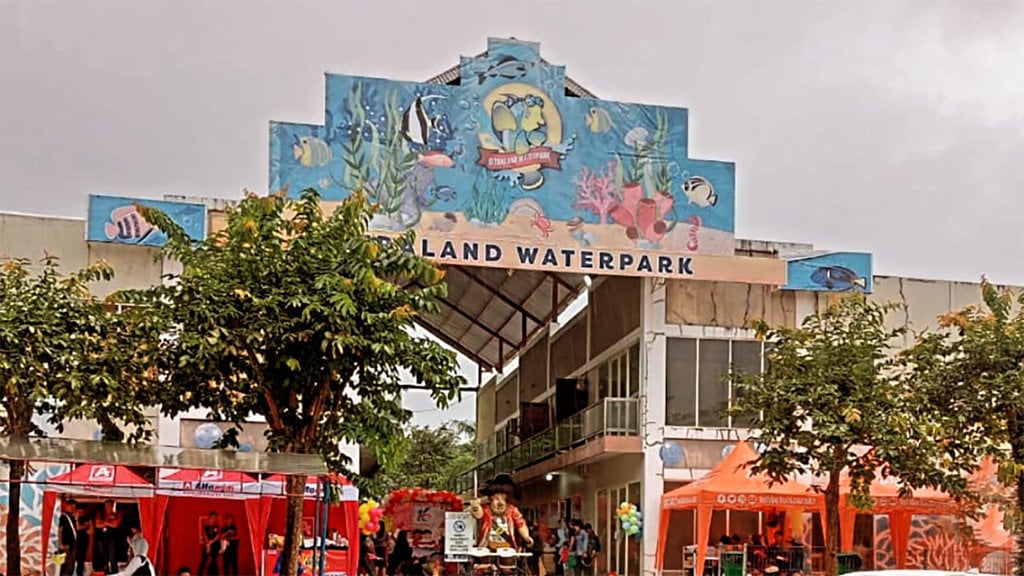  Waterpark Citraland Ambon