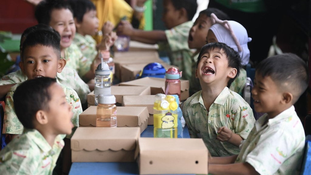 Uji coba makanan bergizi di Samarinda