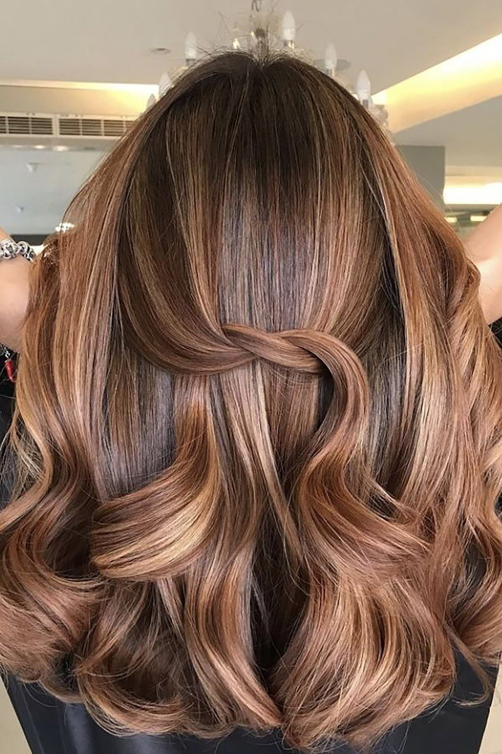 Warm Mocha Brown dengan Toffee Balayage