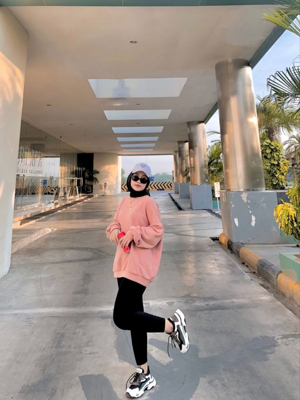 Legging dan Hoodie Oversize