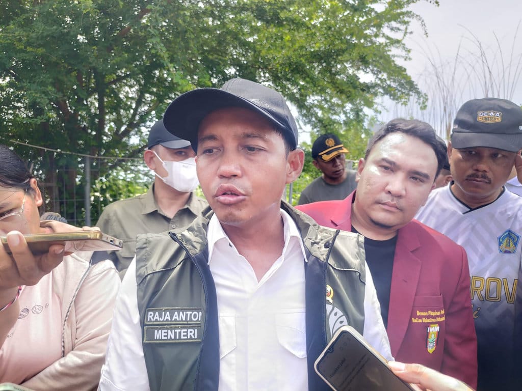 Raja Juli Antoni