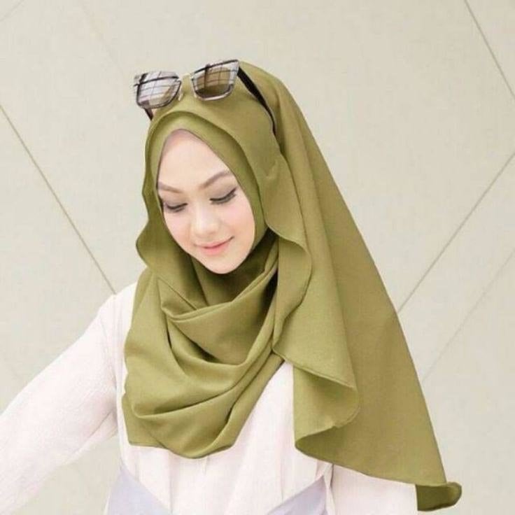 Hijab hijau zaitun