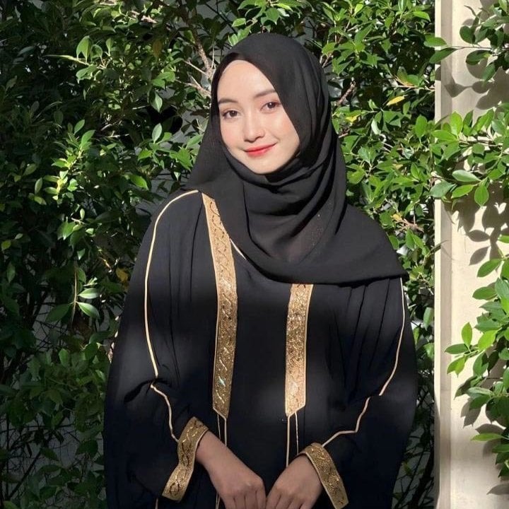 Hijab hitam