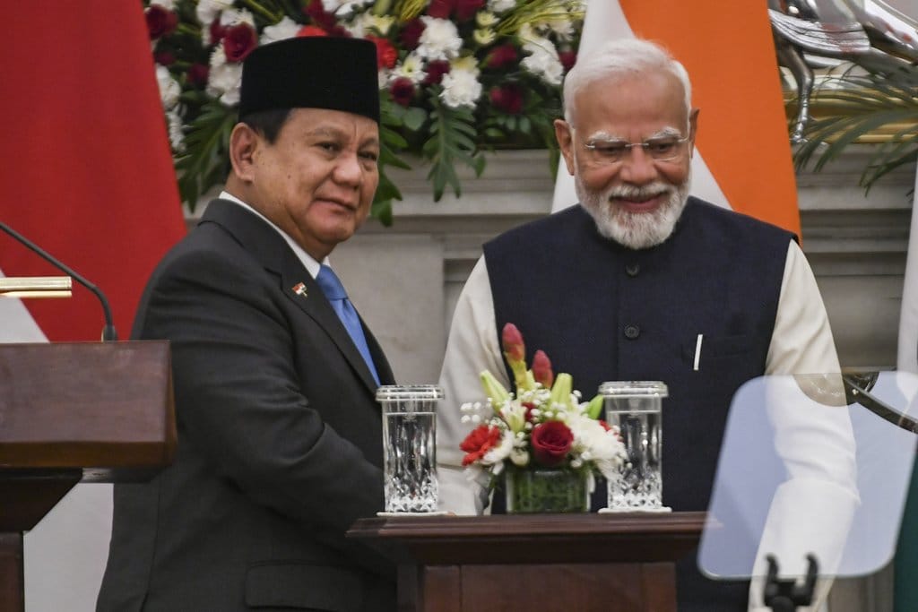 Kunjungan Modi, Usulan Huntap, Kritik Diplomasi, Sekolah Sepi