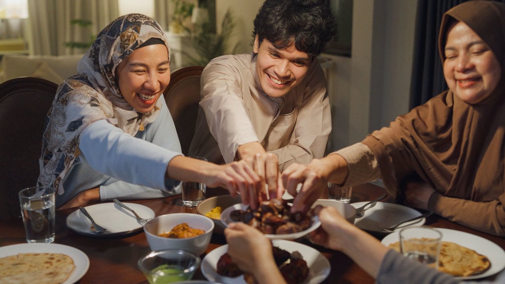 Ilustrasi Makan Sahur