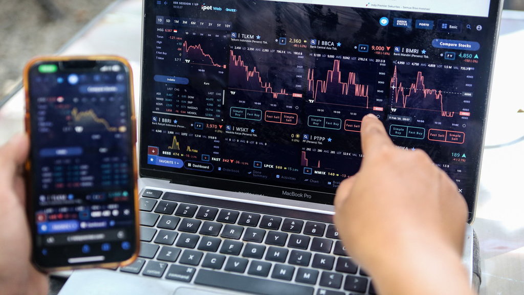 Investor pasar modal Indonesia