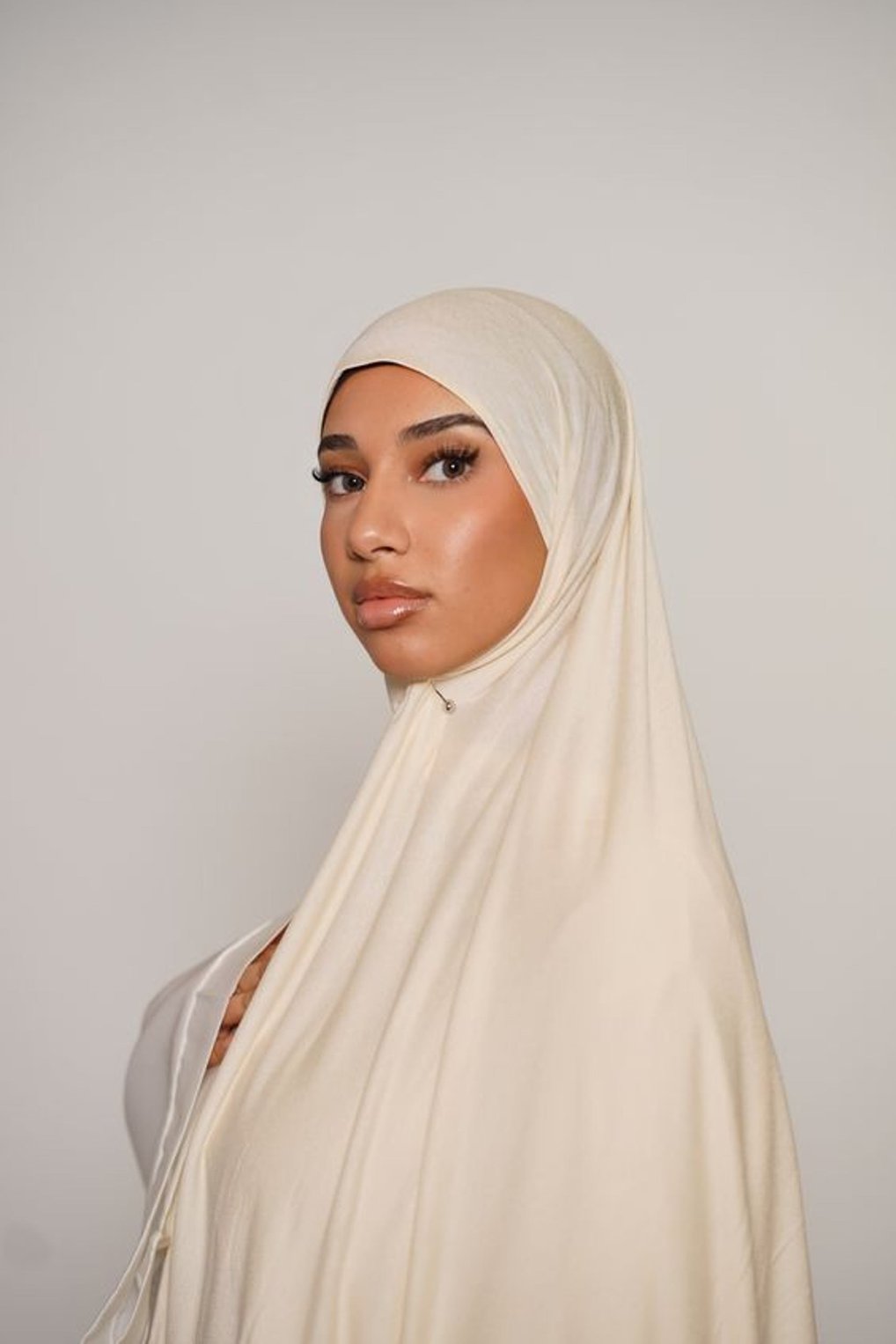 Hijab ivory