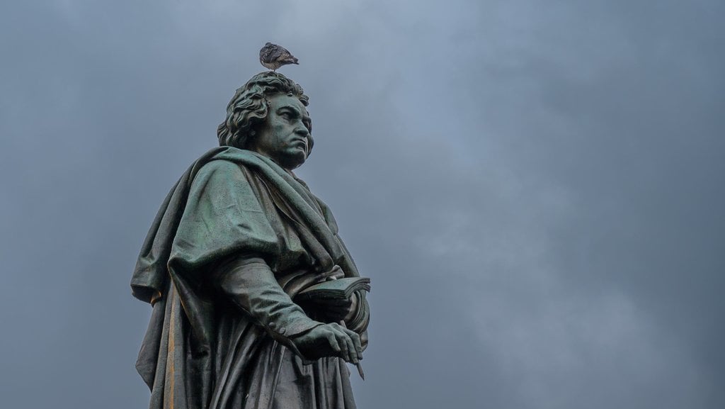 Patung Beethoven di Muensterplatz