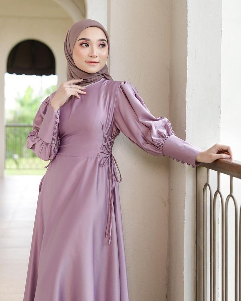 Baju Taro-jilbab taupe