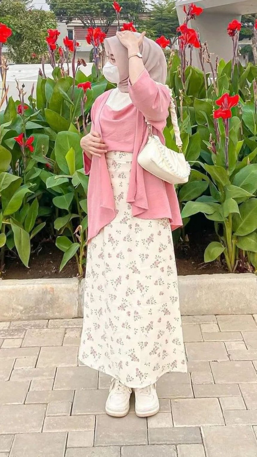 Baju pink salem-jilbab coklat susu