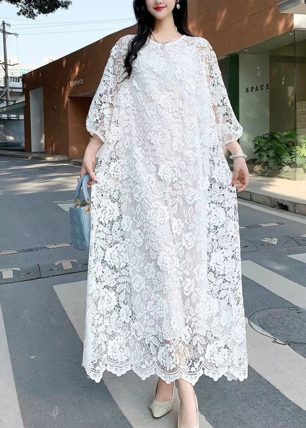 Lace Dress Putih Panjang