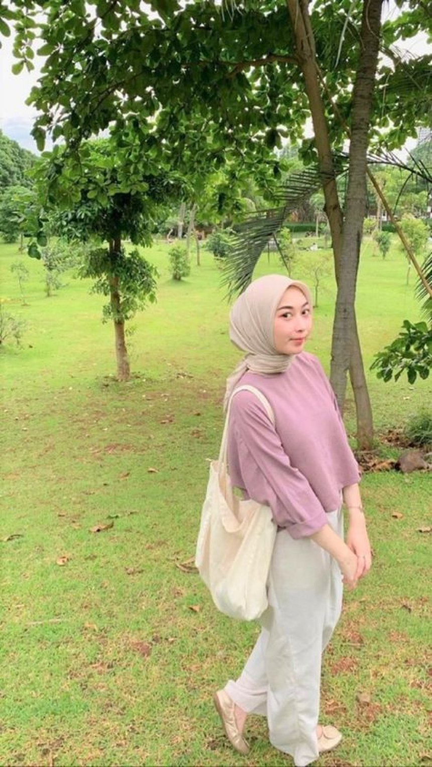 Baju mauve-jilbab sand