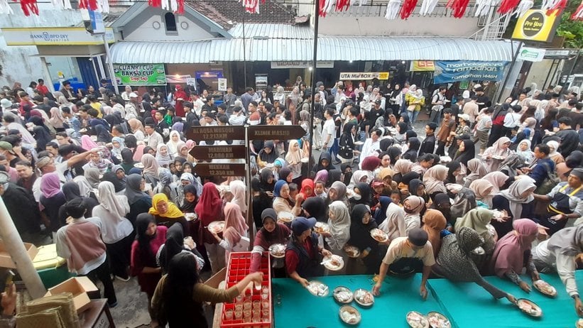 Kemeriahan buka bersama di Masjid Jogokariyan