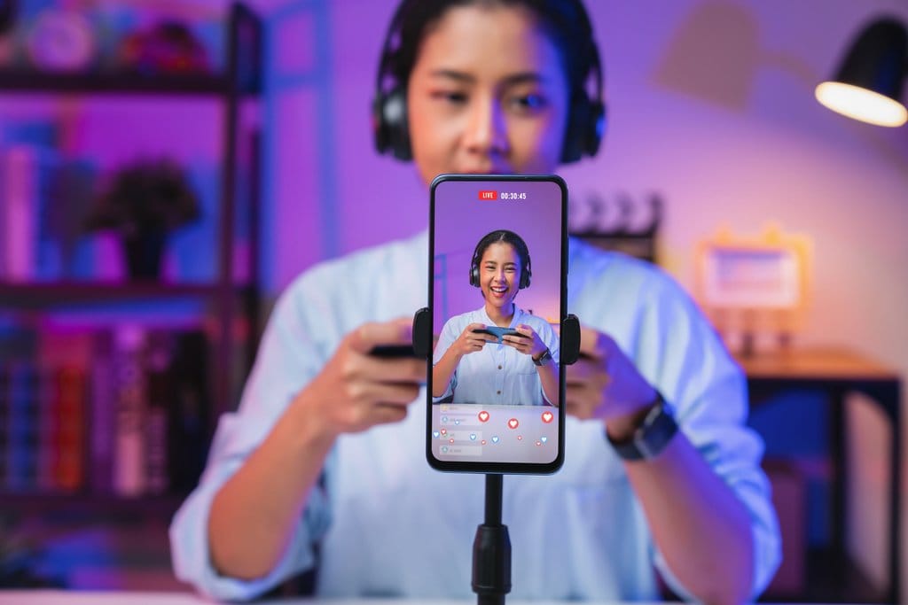 Ilustrasi live streaming Vlogger 