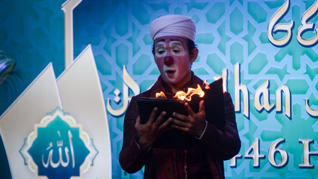 Dongeng badut syariah di Tangerang