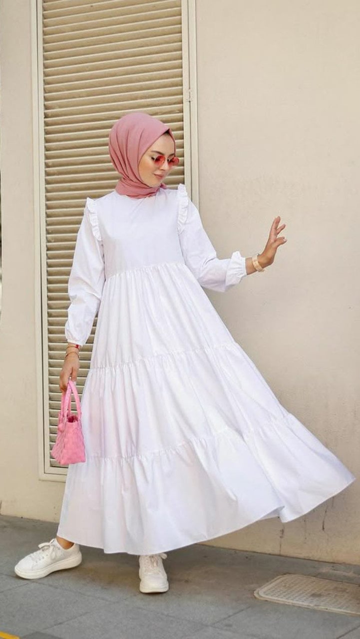 Gamis Putih Bertingkat Klasik