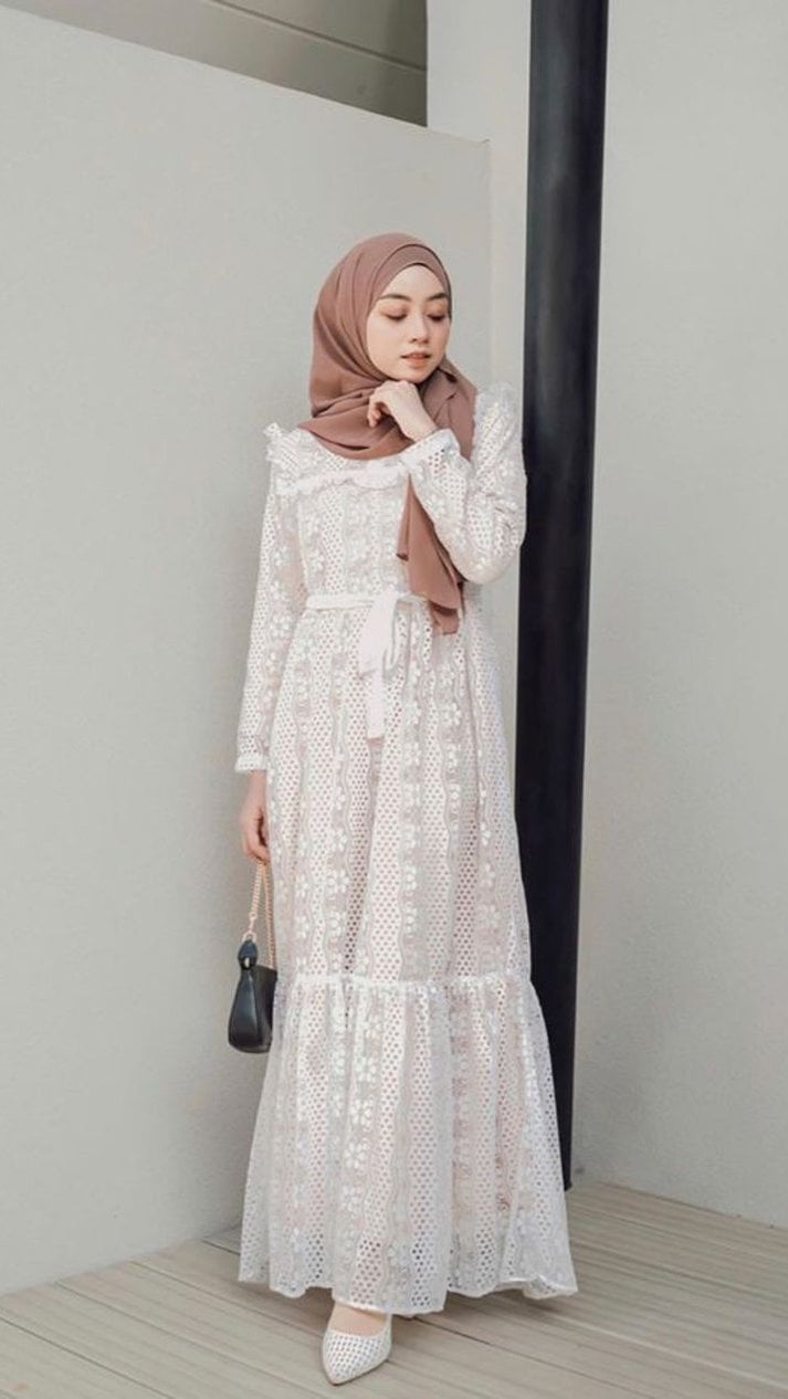 Gamis Putih Brokat