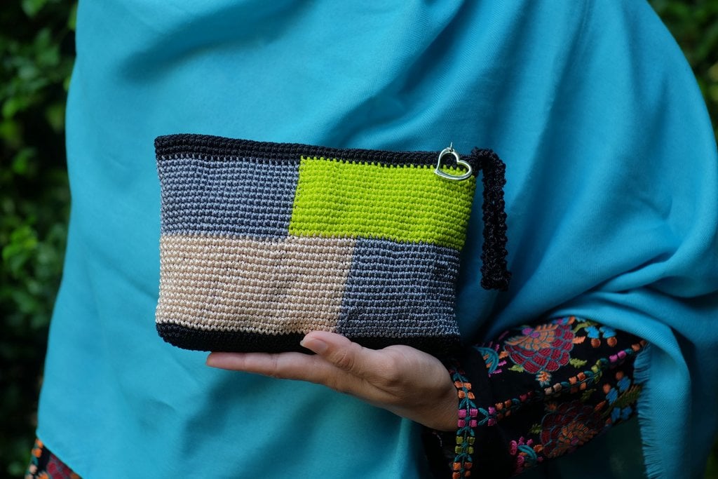 Model Wrislet Bag