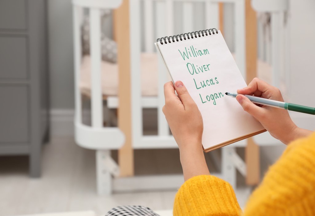 150 Ide Nama Bayi Laki-laki Inisial B dan Artinya