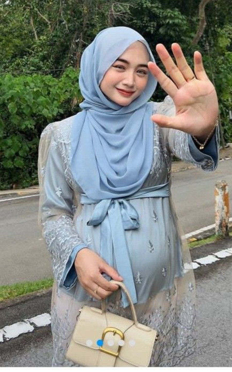 Gamis Brokat Warna Biru Muda