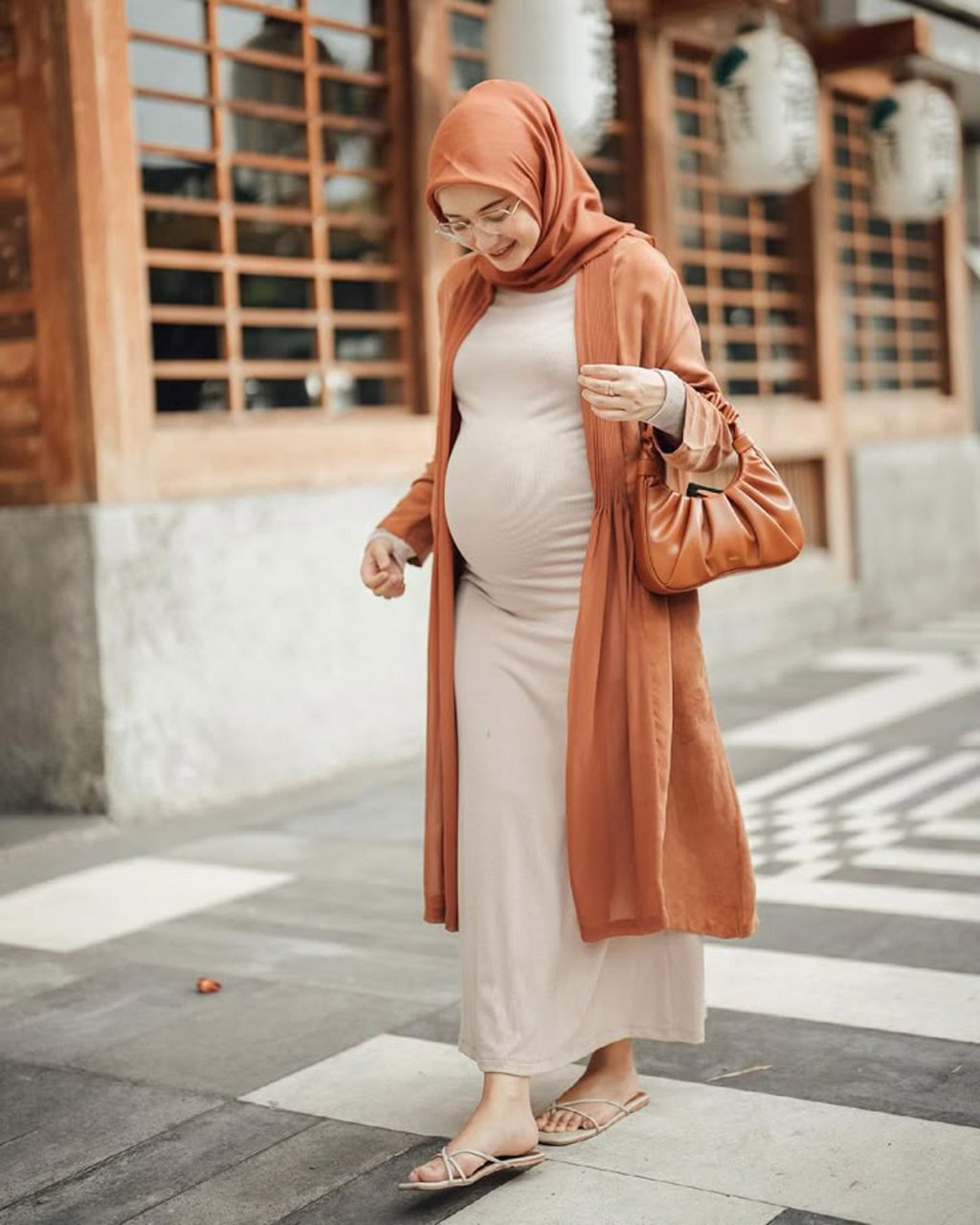 Press Body Dress dan Oversized Outer