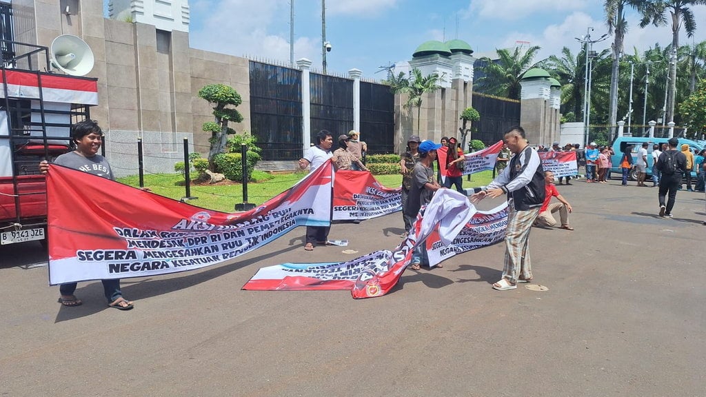 Demo Tolak Revisi UU TNI